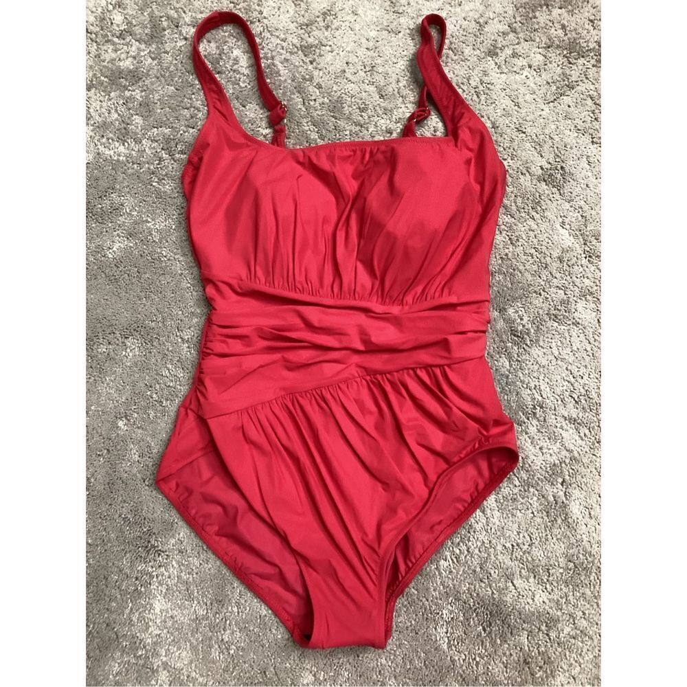 New. GOTTEX red ruched swimsuit. Size 12. Retails $168 - Picture 4 of 7